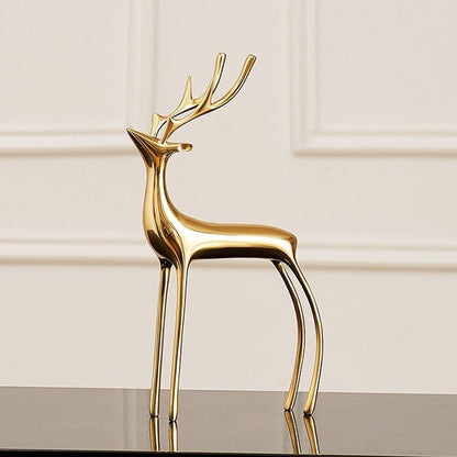Vinterhorn Nordic Reindeer Sculptures