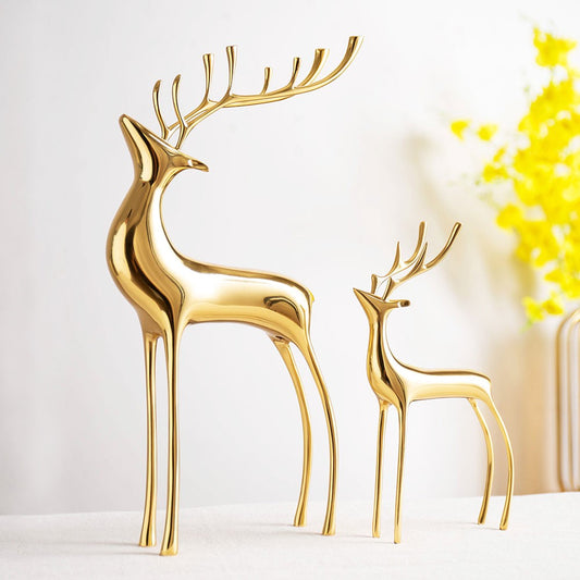 Vinterhorn Nordic Reindeer Sculptures