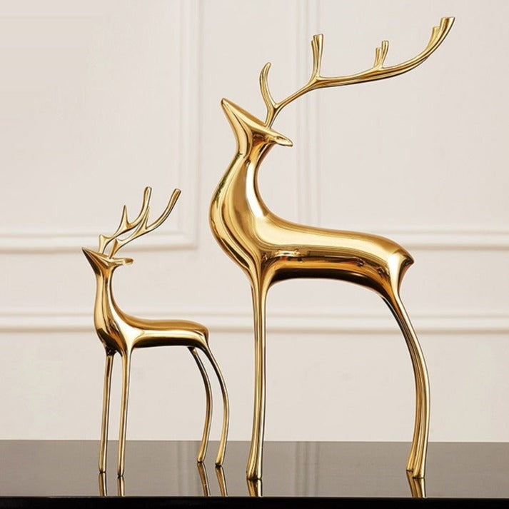 Vinterhorn Nordic Reindeer Sculptures